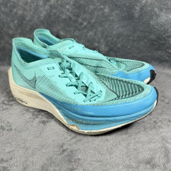 Athletic_Shoes